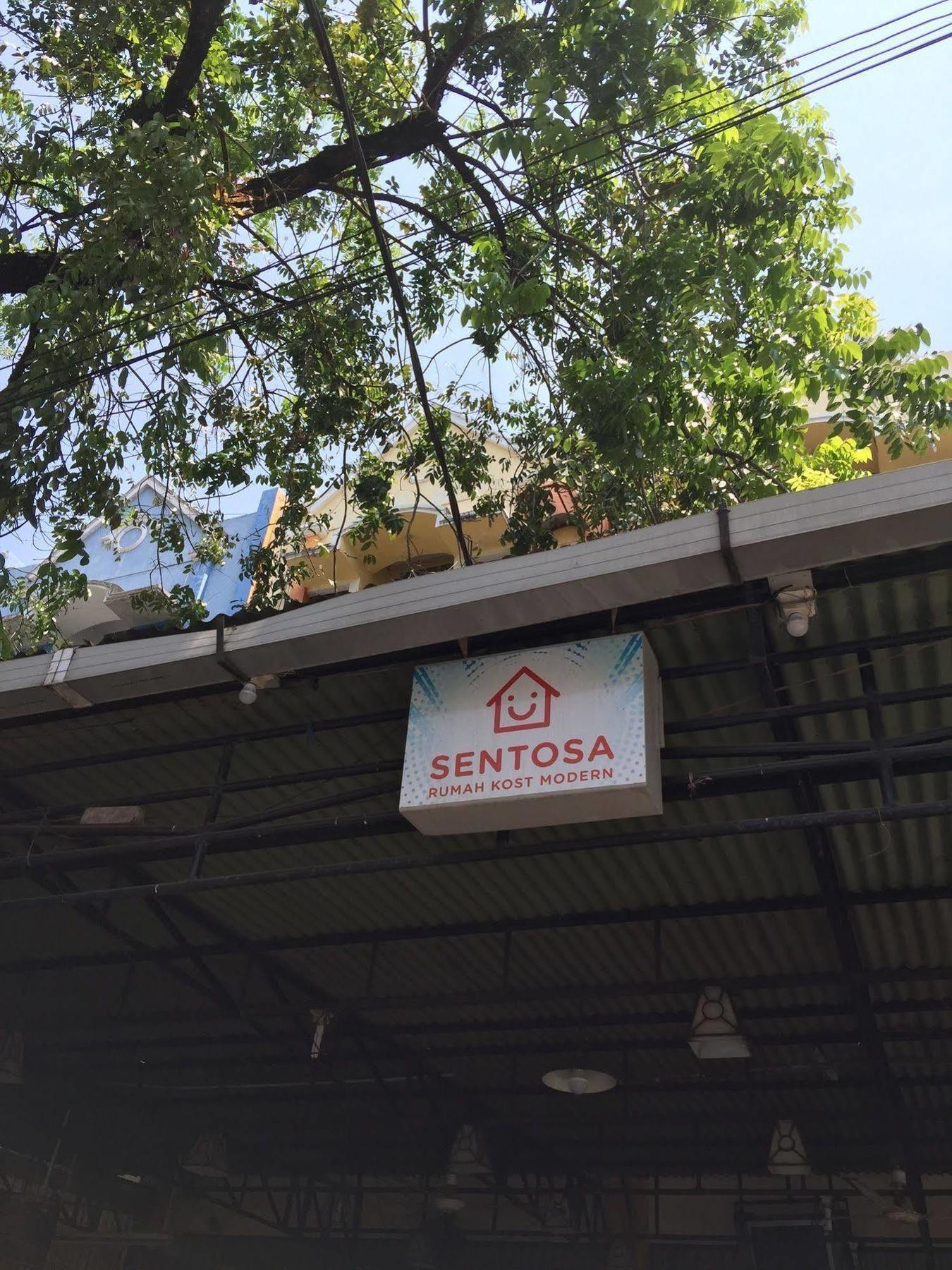 Wisma Sentosa Macasar Exterior foto